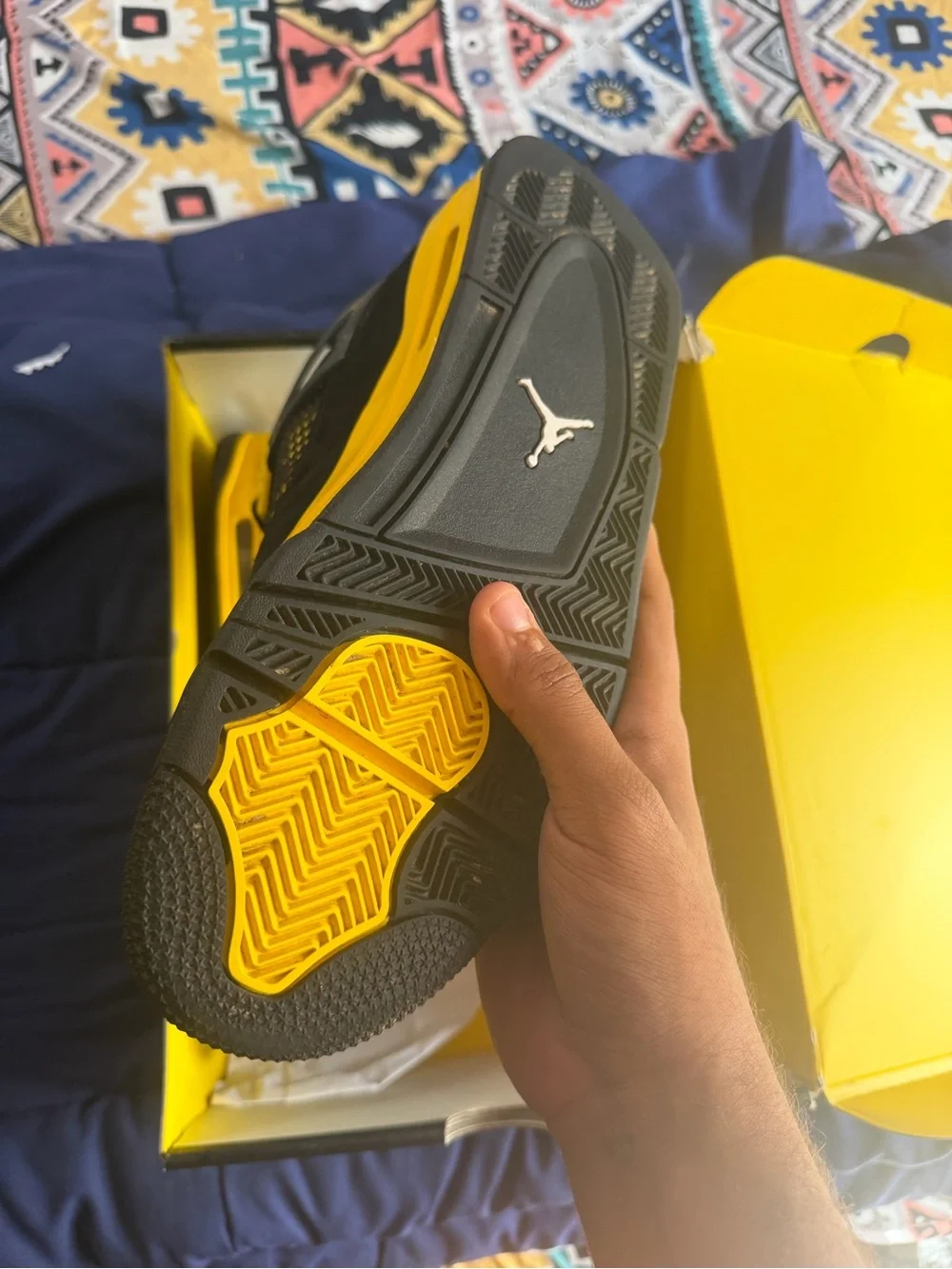 Jordan 4 yellow tunder